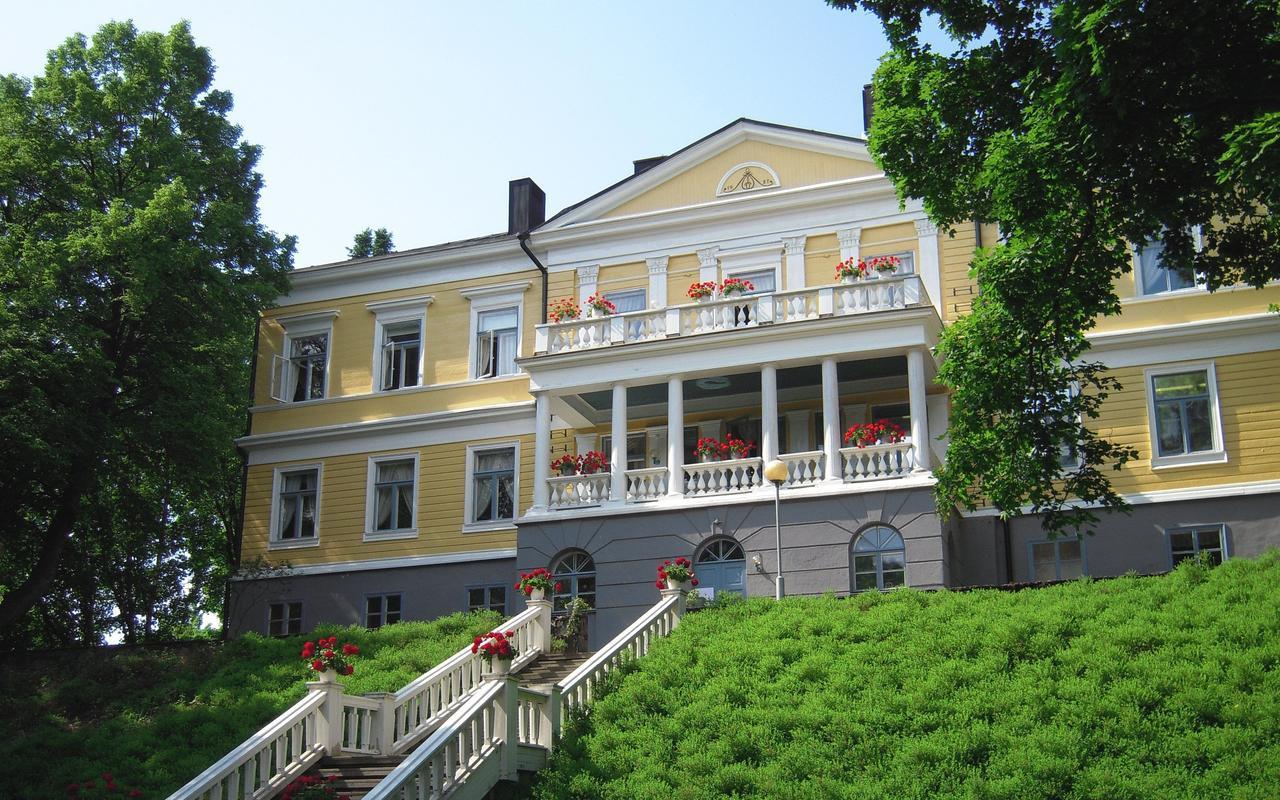 Sannasin Kartano Hotel Exterior photo